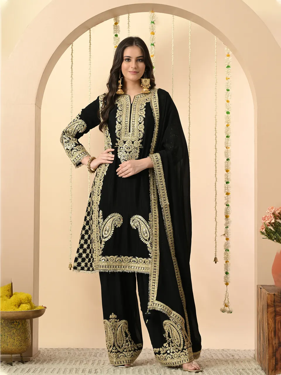 Black Embrodary Indian Dress Suit